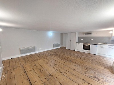 APPARTEMENT T2 A LOUER - ST ETIENNE - 49 m2 - 440 &euro; charges comprises par mois