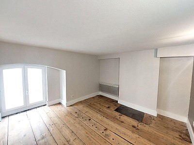 APPARTEMENT T2 A LOUER - ST ETIENNE - 49 m2 - 440 &euro; charges comprises par mois