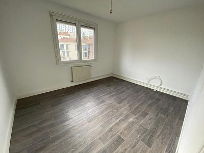 APPARTEMENT T2 A LOUER - ST ETIENNE - 45 m2 - 343 &euro; charges comprises par mois