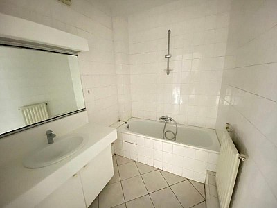 APPARTEMENT T2 A LOUER - ST ETIENNE - 45 m2 - 343 &euro; charges comprises par mois