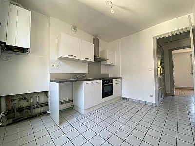 APPARTEMENT T2 A LOUER - ST ETIENNE - 45.96 m2 - 410 &euro; charges comprises par mois