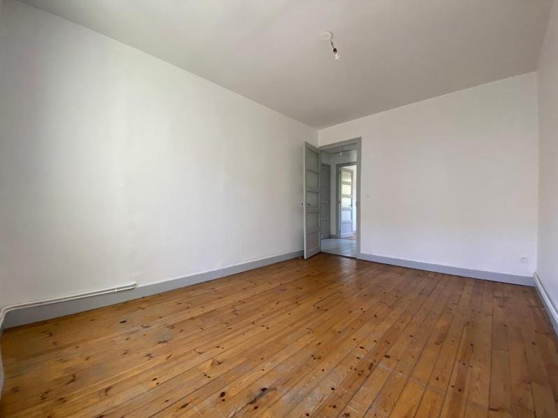 APPARTEMENT T2 A LOUER - ST ETIENNE - 45.96 m2 - 410 &euro; charges comprises par mois