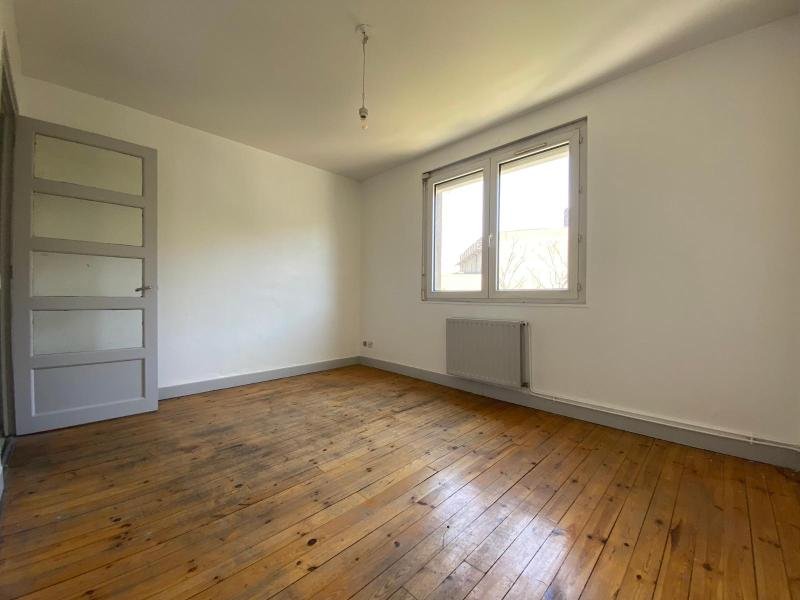 APPARTEMENT T2 A LOUER - ST ETIENNE - 45.96 m2 - 410 &euro; charges comprises par mois