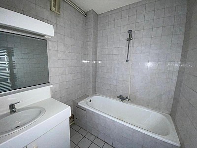 APPARTEMENT T2 A LOUER - ST ETIENNE - 45.96 m2 - 410 &euro; charges comprises par mois