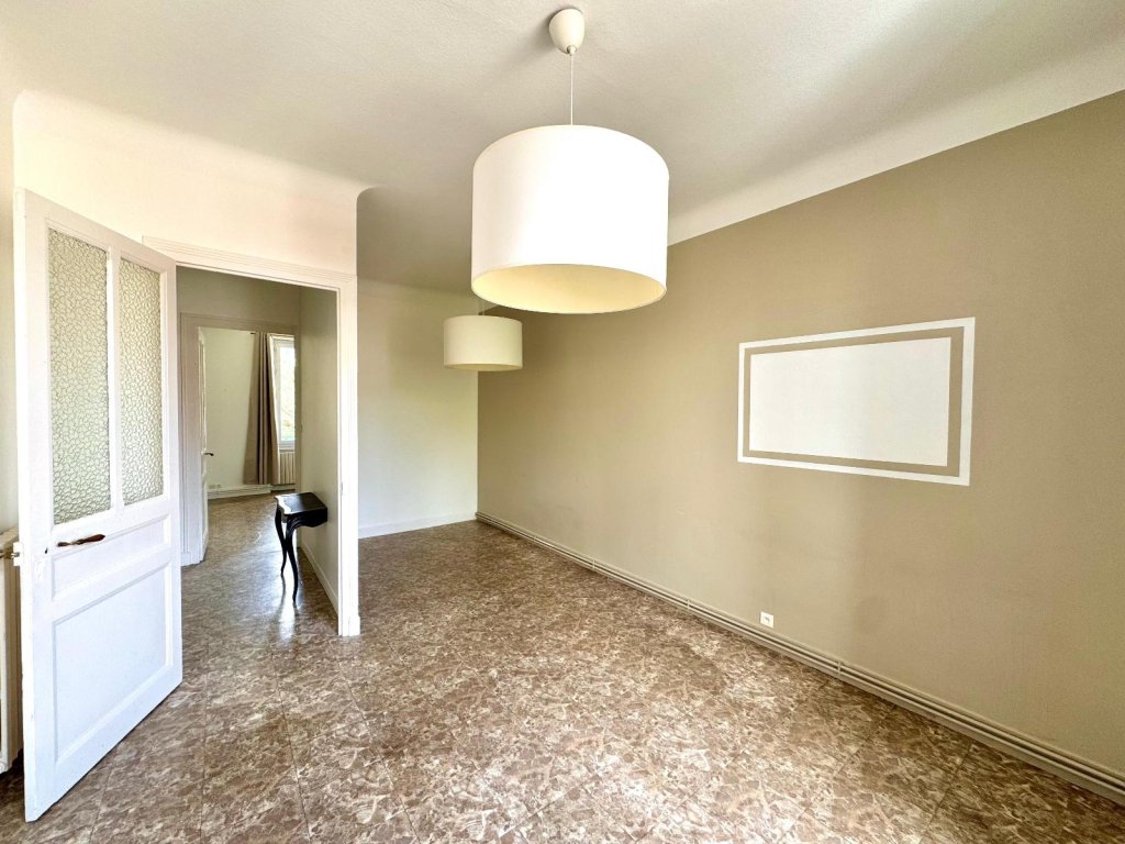 APPARTEMENT T2 A LOUER - ST ETIENNE - 53.85 m2 - 524 &euro; charges comprises par mois