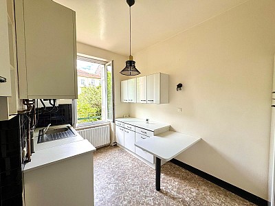 APPARTEMENT T2 A LOUER - ST ETIENNE - 53.85 m2 - 524 &euro; charges comprises par mois