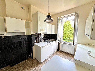 APPARTEMENT T2 A LOUER - ST ETIENNE - 53.85 m2 - 524 &euro; charges comprises par mois