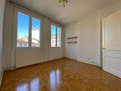 APPARTEMENT T2 A VENDRE - ST ETIENNE - 37.4 m2 - 54 500 &euro;
