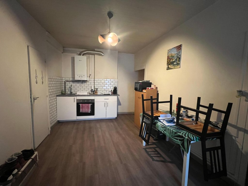 APPARTEMENT T2 A VENDRE - ST ETIENNE - 54 m2 - 35 000 &euro;