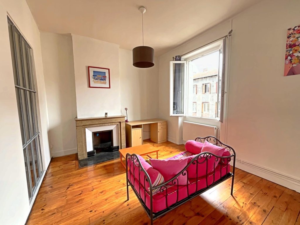 APPARTEMENT T2 A VENDRE - ST ETIENNE Centre Ville - 40.62 m2 - 59 000 &euro;