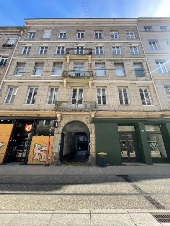 APPARTEMENT T2 A VENDRE - ST ETIENNE Centre Ville - 36.33 m2 - 55 000 &euro;