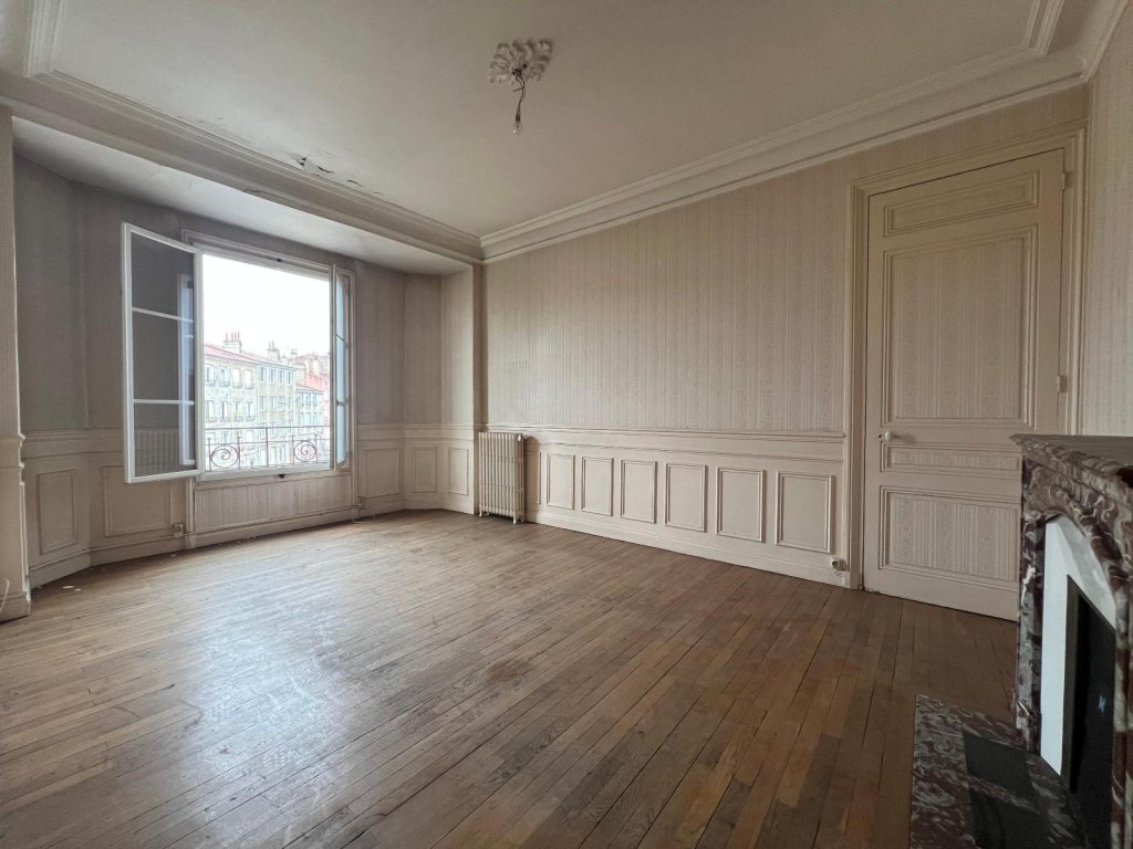 APPARTEMENT T2 A VENDRE - ST ETIENNE - 57 m2 - 45 000 &euro;