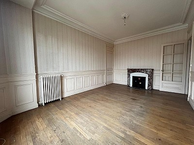 APPARTEMENT T2 A VENDRE - ST ETIENNE - 57 m2 - 45 000 &euro;