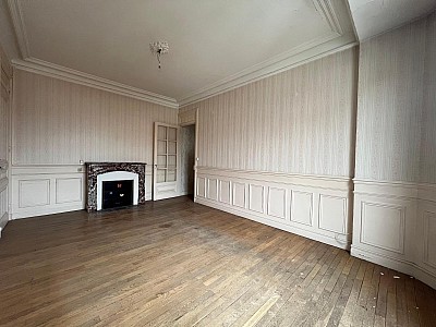 APPARTEMENT T2 A VENDRE - ST ETIENNE - 57 m2 - 45 000 &euro;
