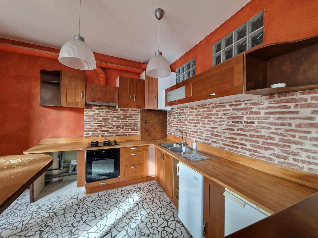 Appartement 4 pièces A LOUER - ST ETIENNE - 113 m2 - 890 &euro; charges comprises par mois