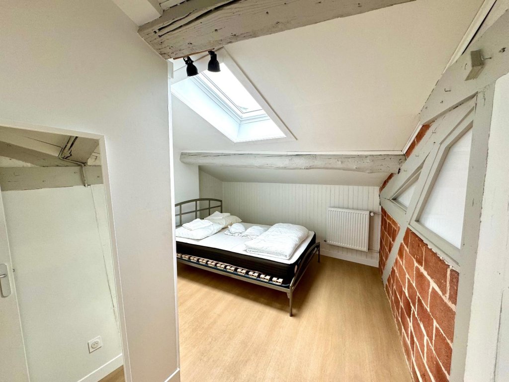 APPARTEMENT T3 A LOUER - ST ETIENNE - 60 m2 - 530 &euro; charges comprises par mois