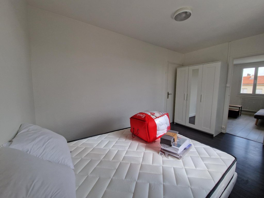 APPARTEMENT T3 A LOUER - ST ETIENNE - 52.69 m2 - 550 &euro; charges comprises par mois