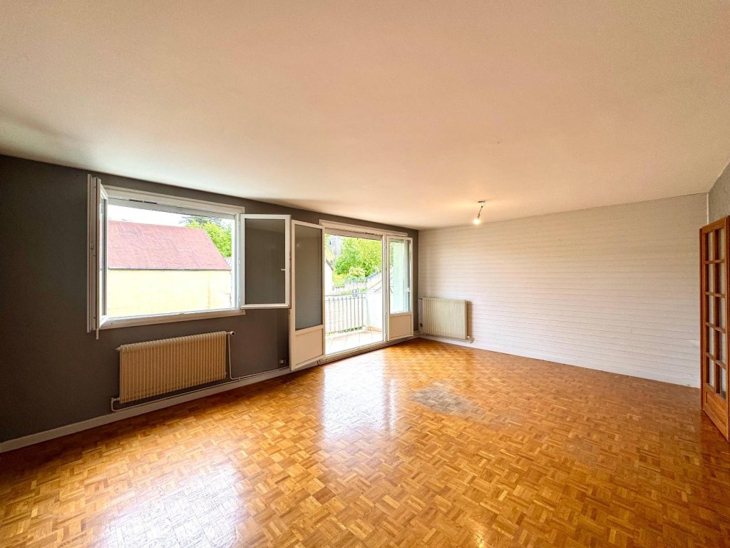 APPARTEMENT T3 A LOUER - ST ETIENNE - 76.86 m2 - 650 &euro; charges comprises par mois