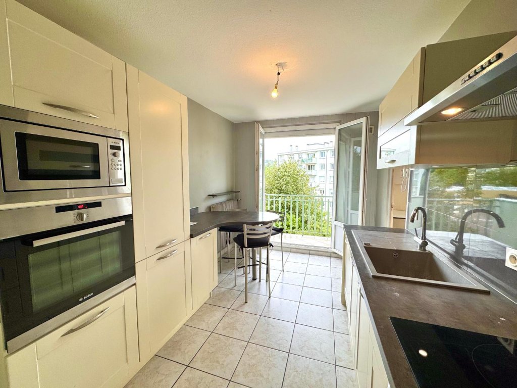 APPARTEMENT T3 A LOUER - ST ETIENNE - 76.86 m2 - 650 &euro; charges comprises par mois