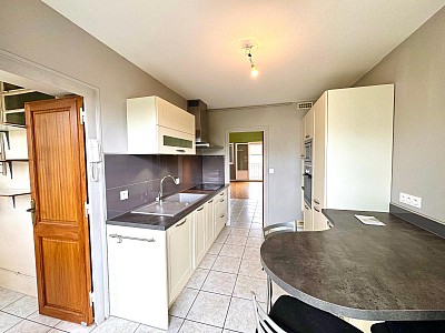 APPARTEMENT T3 A LOUER - ST ETIENNE - 76.86 m2 - 650 &euro; charges comprises par mois