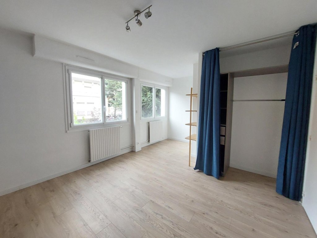 APPARTEMENT T3 A LOUER - ST ETIENNE - 65.11 m2 - 765 &euro; charges comprises par mois