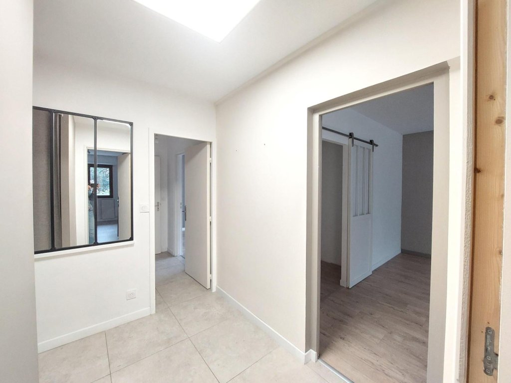 APPARTEMENT T3 A LOUER - ST ETIENNE - 65.11 m2 - 765 &euro; charges comprises par mois