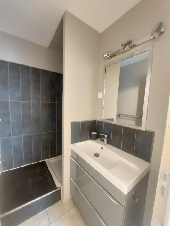 APPARTEMENT T3 A LOUER - ST ETIENNE - 65.11 m2 - 765 &euro; charges comprises par mois