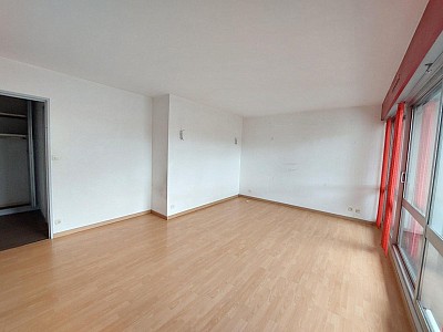 APPARTEMENT T3 A LOUER - ST ETIENNE - 78.36 m2 - 740 &euro; charges comprises par mois