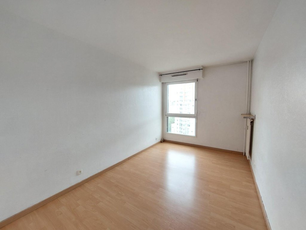 APPARTEMENT T3 A LOUER - ST ETIENNE - 78.36 m2 - 740 &euro; charges comprises par mois