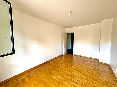 APPARTEMENT T3 A LOUER - ST ETIENNE - 80 m2 - 631 &euro; charges comprises par mois