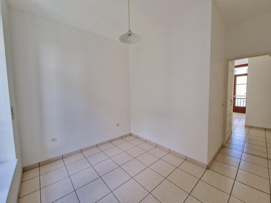 APPARTEMENT T3 A LOUER - ST ETIENNE - 72.5 m2 - 690 &euro; charges comprises par mois