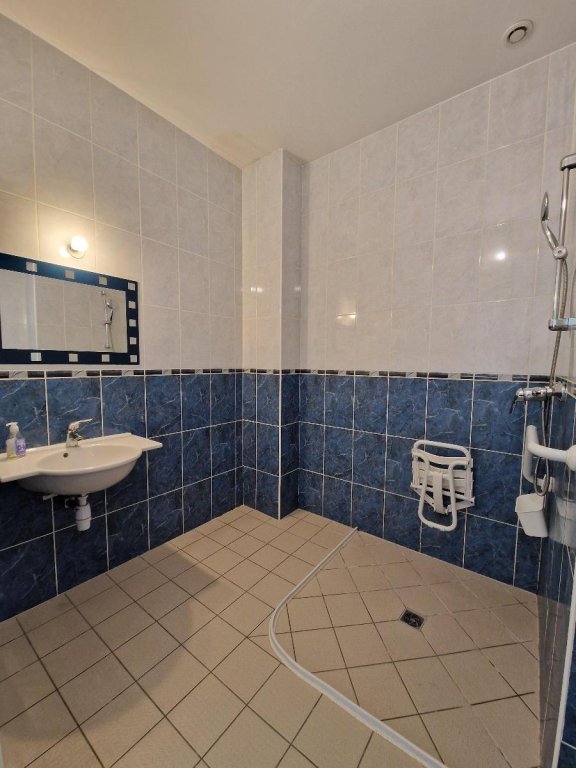 APPARTEMENT T3 A LOUER - ST ETIENNE - 72.5 m2 - 690 &euro; charges comprises par mois