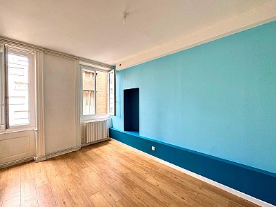 APPARTEMENT T3 A LOUER - ST ETIENNE - 84 m2 - 720 &euro; charges comprises par mois
