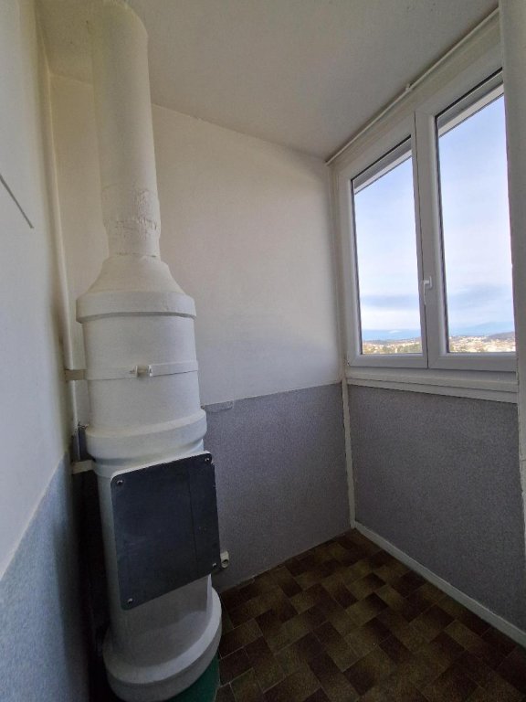 APPARTEMENT T3 A LOUER - ST ETIENNE - 64.41 m2 - 545 &euro; charges comprises par mois