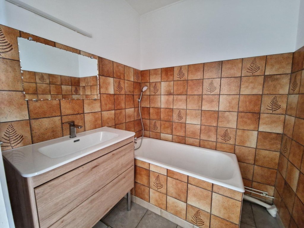 APPARTEMENT T3 A LOUER - ST ETIENNE - 64.41 m2 - 545 &euro; charges comprises par mois