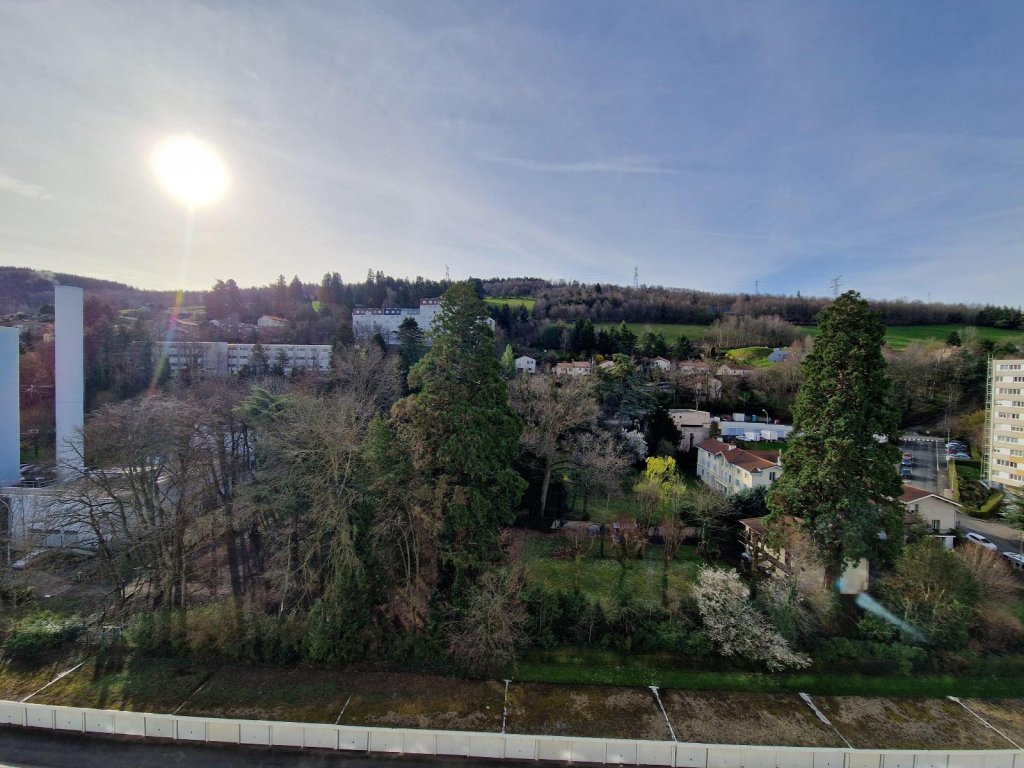 APPARTEMENT T3 A LOUER - ST ETIENNE - 64.41 m2 - 545 &euro; charges comprises par mois