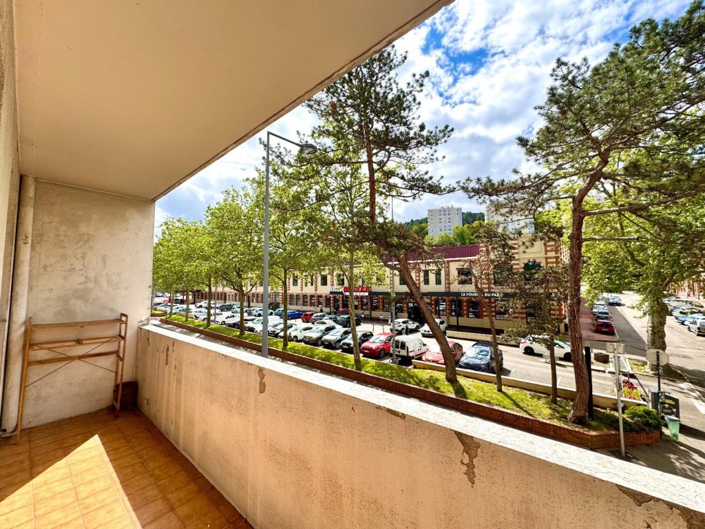 APPARTEMENT T3 A LOUER - ST ETIENNE - 57.35 m2 - 640 &euro; charges comprises par mois