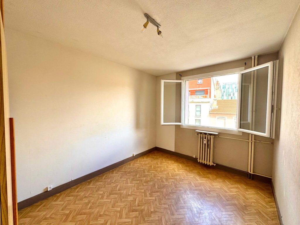 APPARTEMENT T3 A LOUER - ST ETIENNE - 57.35 m2 - 640 &euro; charges comprises par mois