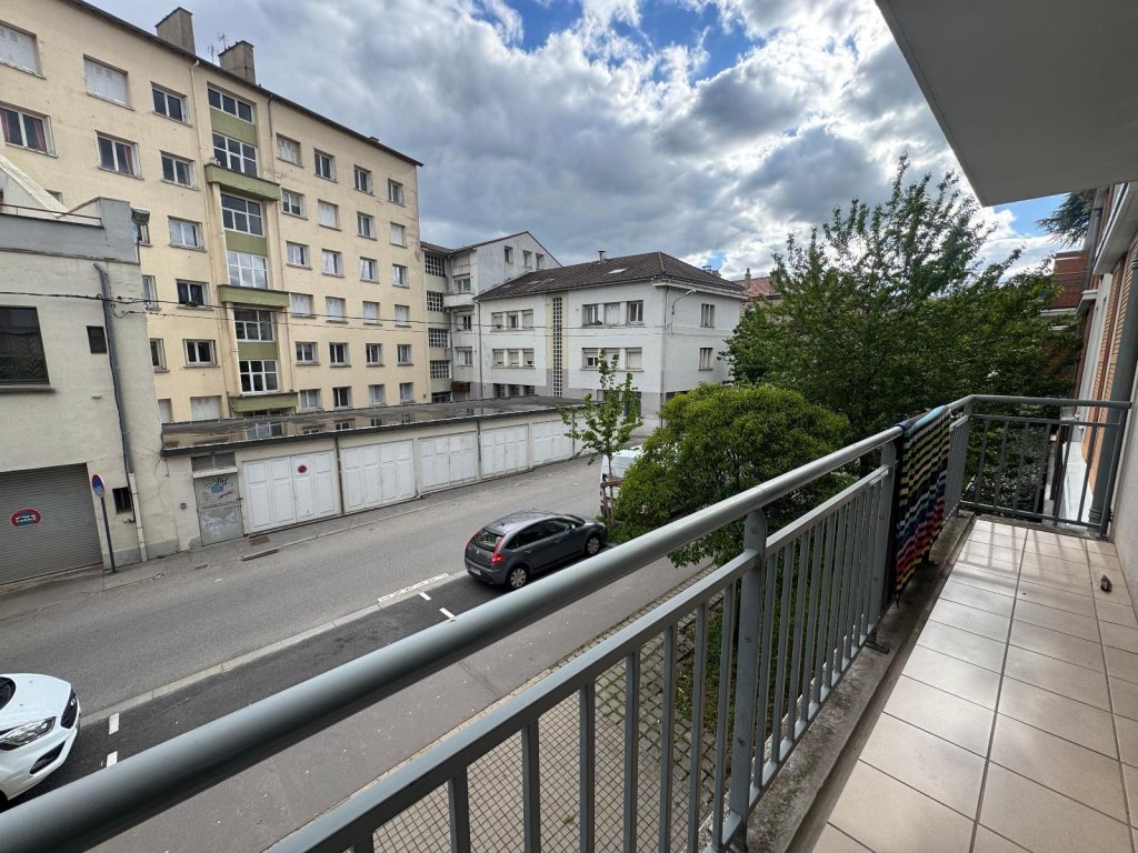 APPARTEMENT T3 A LOUER - ST ETIENNE - 64.19 m2 - 620 &euro; charges comprises par mois
