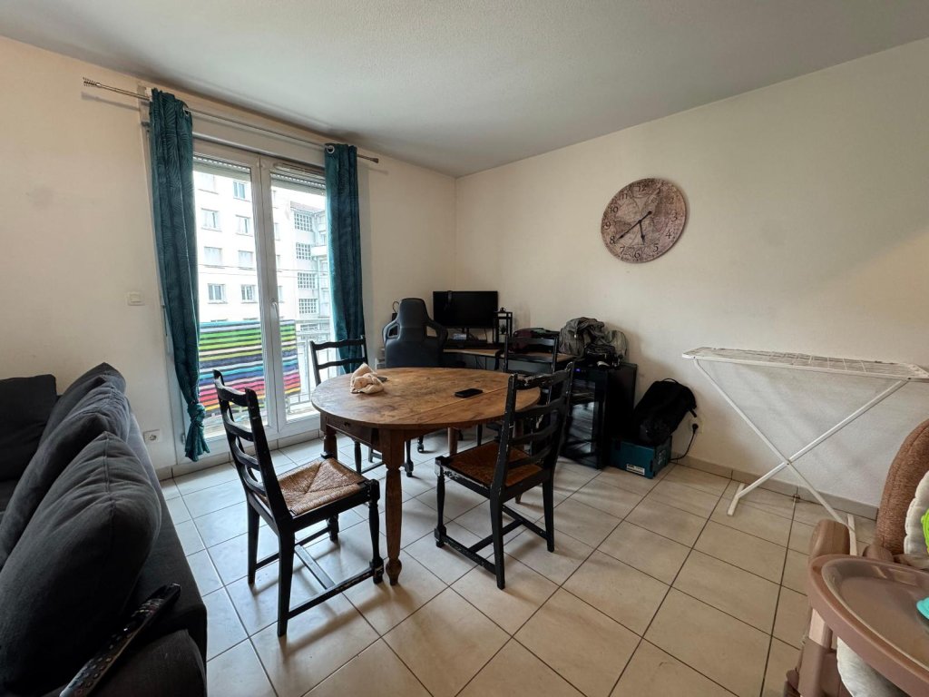 APPARTEMENT T3 A LOUER - ST ETIENNE - 64.19 m2 - 620 &euro; charges comprises par mois