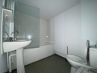 APPARTEMENT T3 A LOUER - ST ETIENNE - 43.11 m2 - 556 &euro; charges comprises par mois