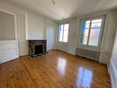 APPARTEMENT T3 A LOUER - ST ETIENNE - 80.44 m2 - 720 &euro; charges comprises par mois
