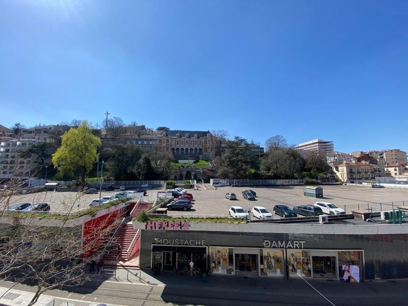 APPARTEMENT T3 A LOUER - ST ETIENNE - 80.44 m2 - 720 &euro; charges comprises par mois