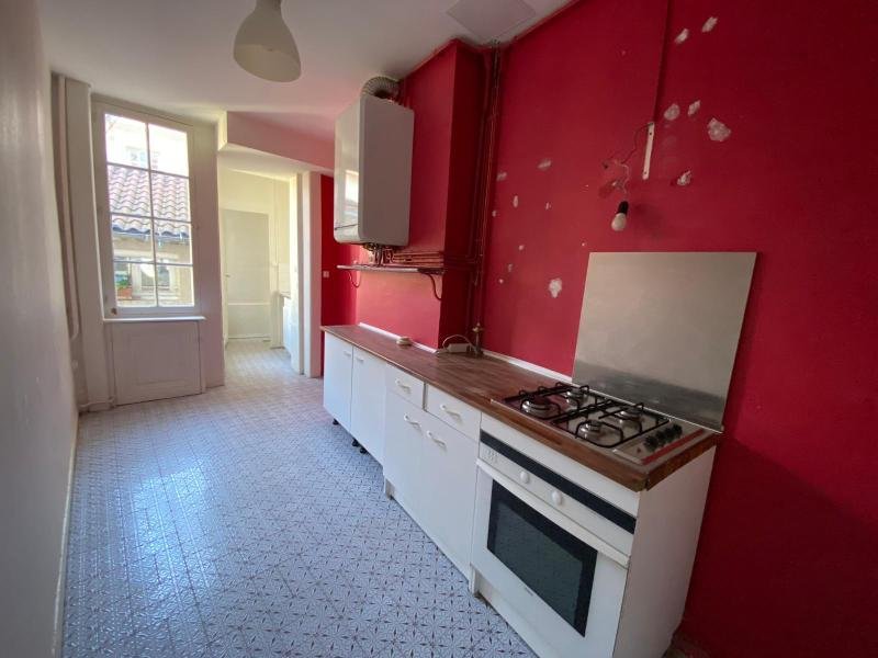 APPARTEMENT T3 A LOUER - ST ETIENNE - 80.44 m2 - 720 &euro; charges comprises par mois