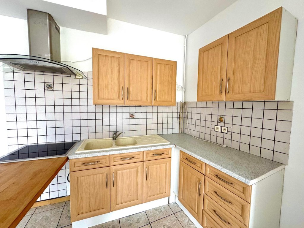 APPARTEMENT T3 A LOUER - ST ETIENNE - 51.3 m2 - 490 &euro; charges comprises par mois