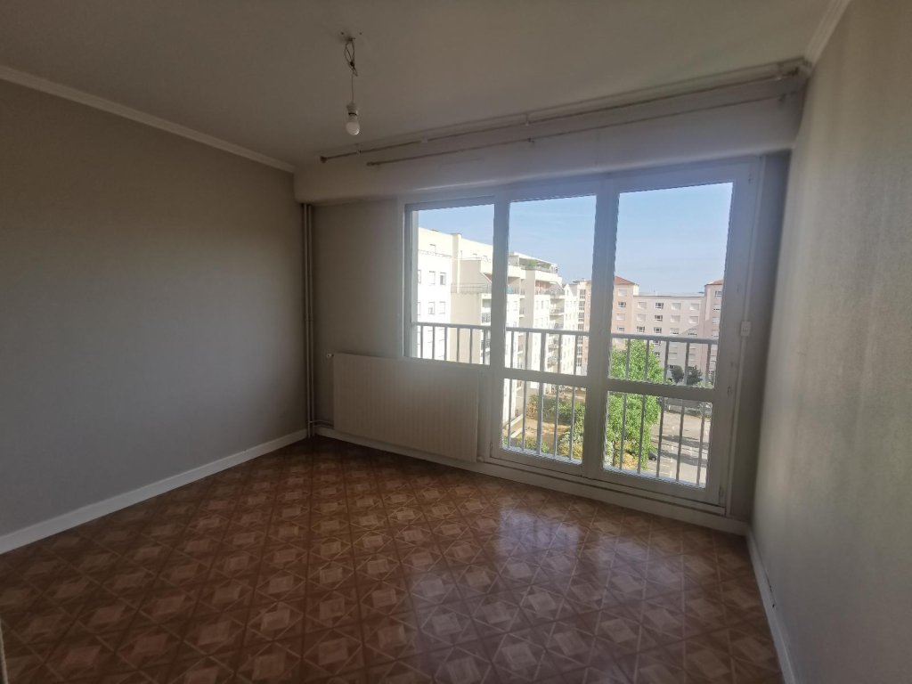 APPARTEMENT T3 A LOUER - ST ETIENNE - 70.92 m2 - 645 &euro; charges comprises par mois