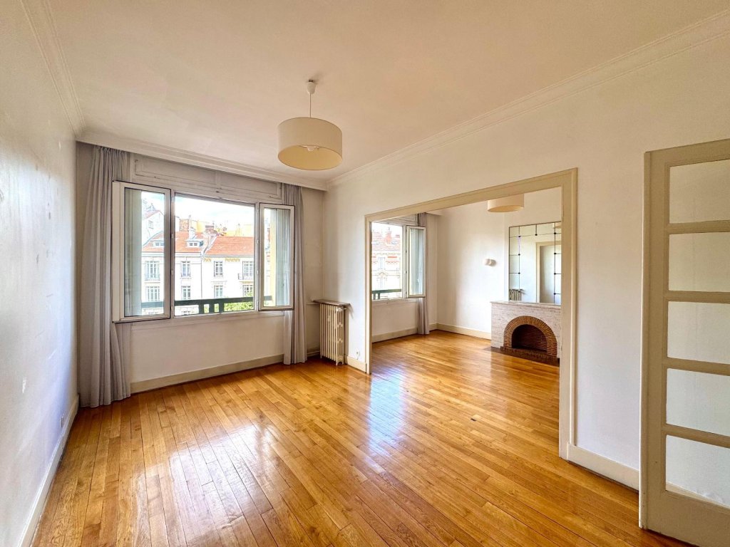 APPARTEMENT T3 A LOUER - ST ETIENNE - 74.9 m2 - 695 &euro; charges comprises par mois