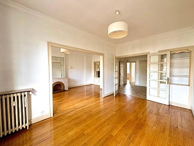 APPARTEMENT T3 A LOUER - ST ETIENNE - 74.9 m2 - 695 &euro; charges comprises par mois