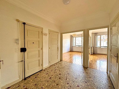 APPARTEMENT T3 A LOUER - ST ETIENNE - 74.9 m2 - 695 &euro; charges comprises par mois
