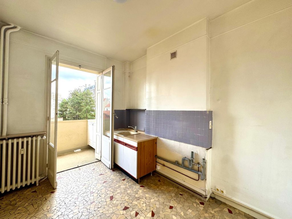 APPARTEMENT T3 A LOUER - ST ETIENNE - 74.9 m2 - 695 &euro; charges comprises par mois